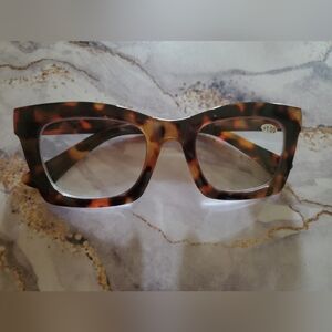 Oversized Square Readers